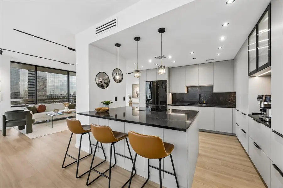 14 Greenway Plaza #9R, Houston, TX 77046 - #2