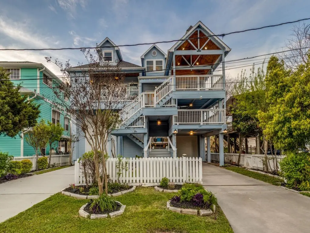 126 E Shore Drive, Clear Lake Shores, TX 77565 - Image #1