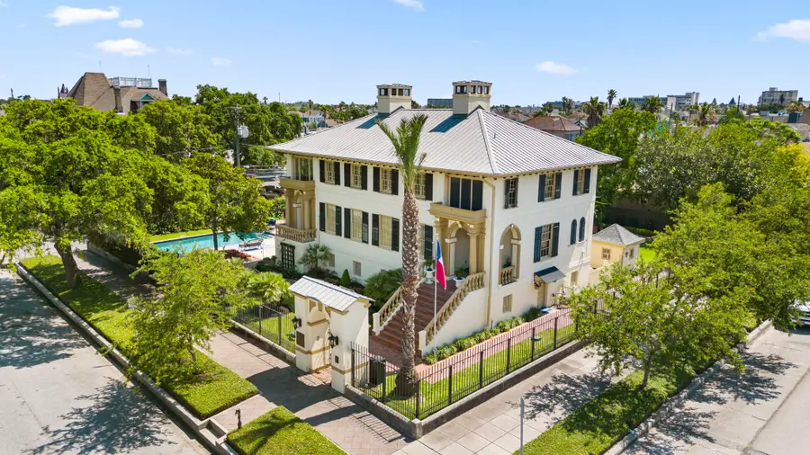 1301 Market Street, Galveston, TX 77550 - #2