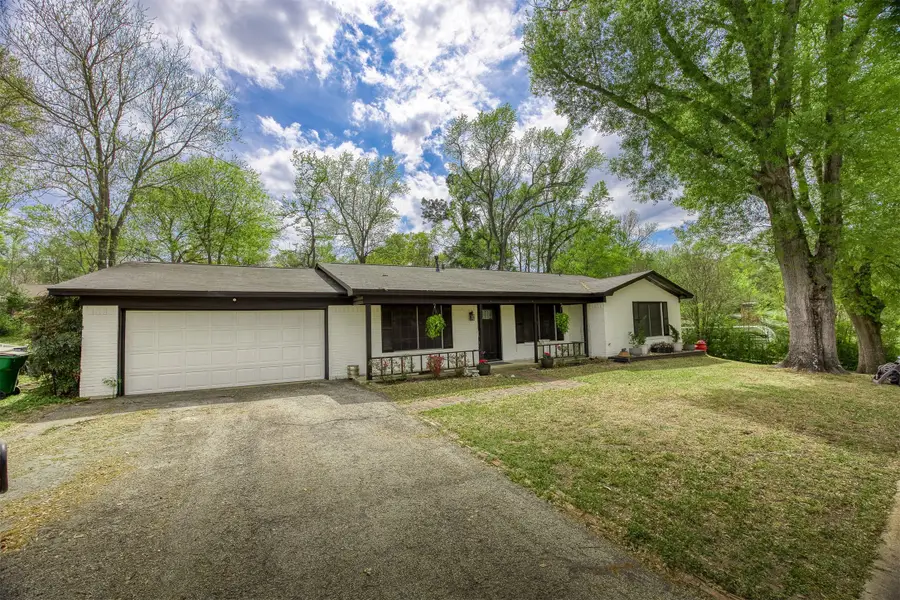 1406 E Brazos St, Palestine, TX 75801 - Image #2