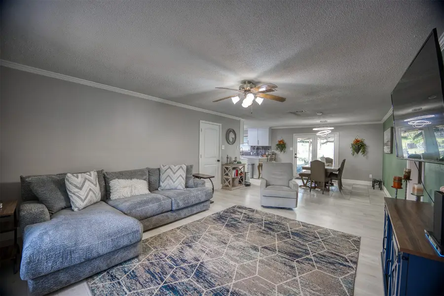 1406 E Brazos St, Palestine, TX 75801 - Image #3