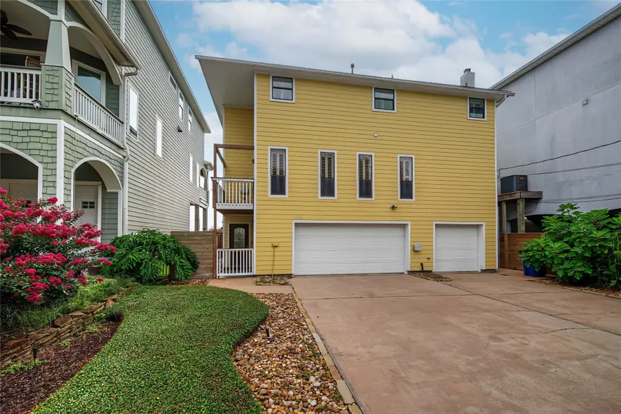804 Bay Avenue, Kemah, TX 77565 - #2