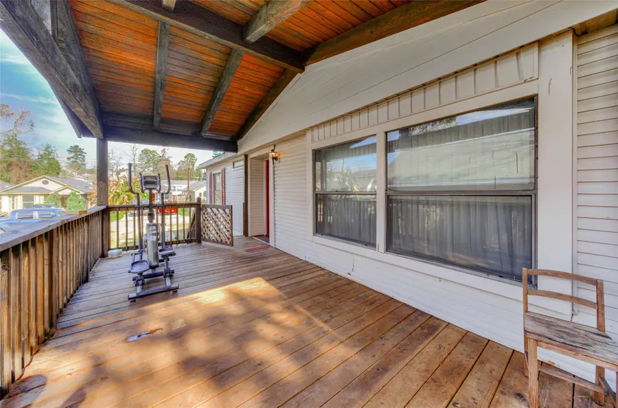 16907 W Ivanhoe, Montgomery, TX 77316 - Image #2