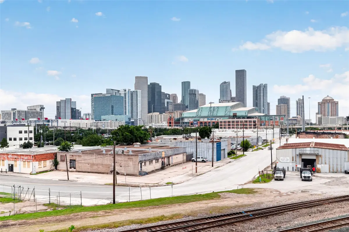 2352 Sperber Lane, Houston, TX 77003 - #1