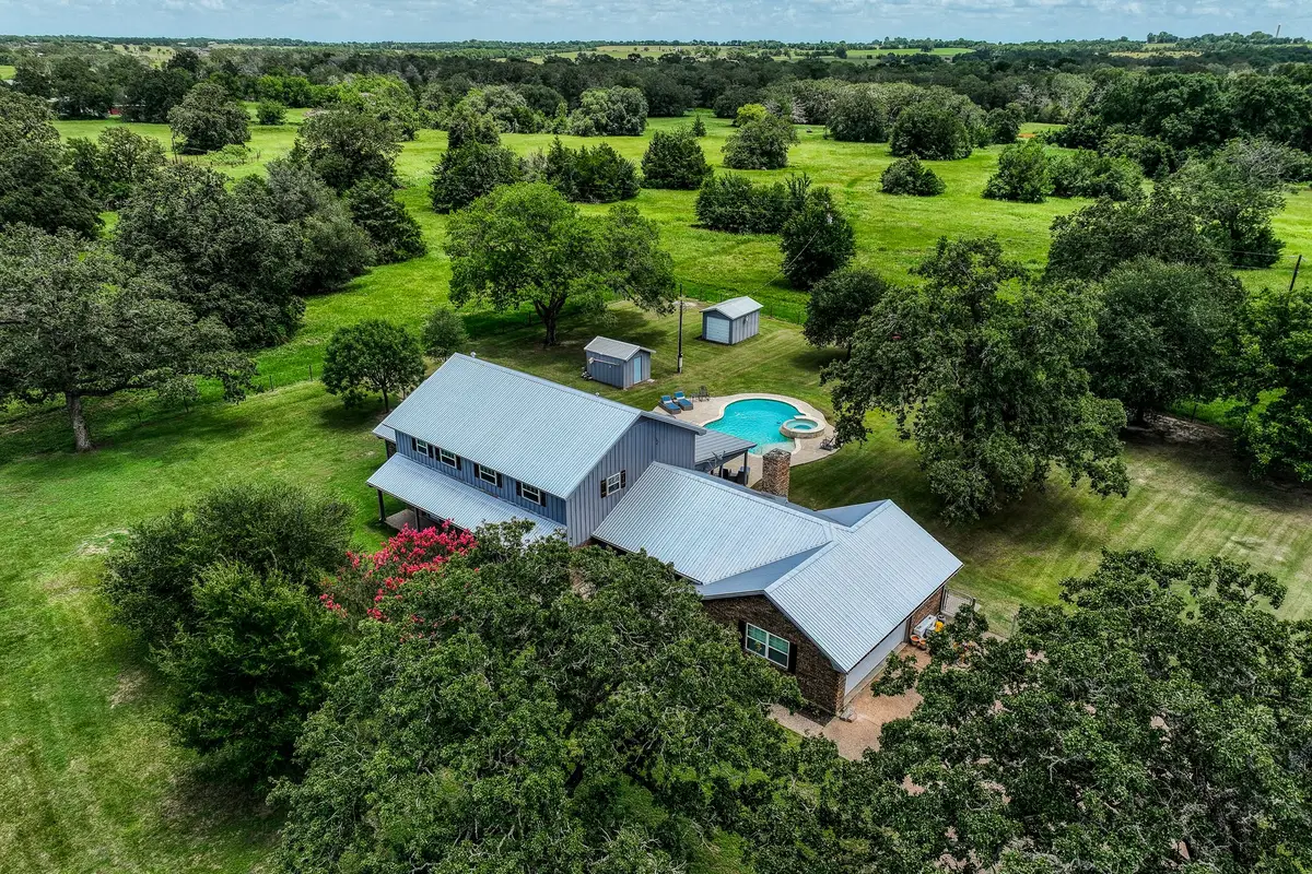 528 E Us Highway 290 Highway, Carmine, TX 78932 - Image #1