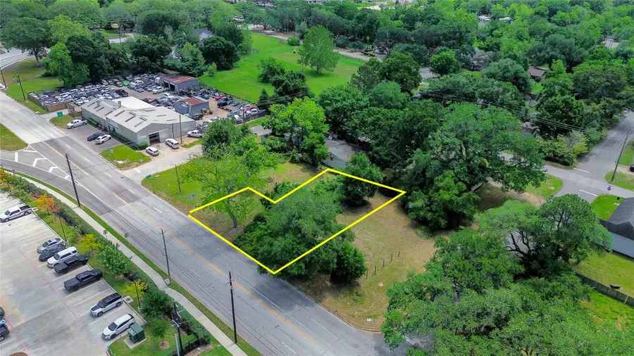 303 Austin Street, Richmond, TX 77469 - #2