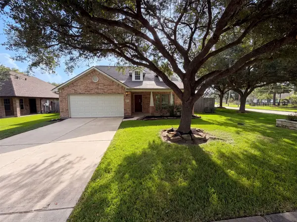 1028 Rio Grande Street, League City, TX 77573