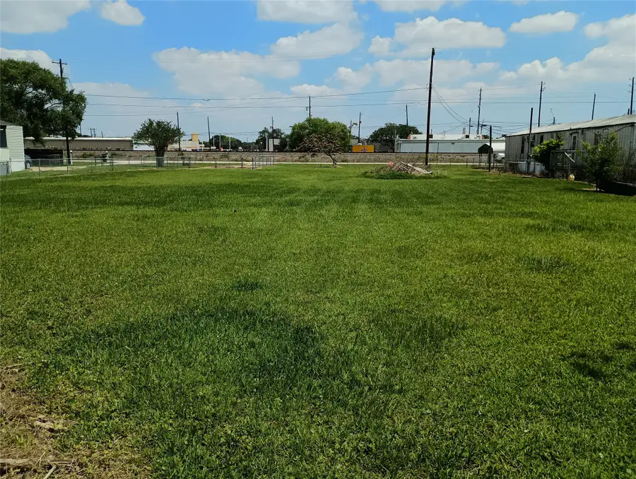 13415 18th Street, Santa Fe, TX 77510 - #2