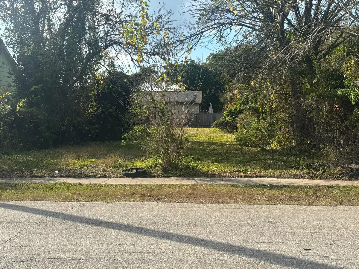 308 Lake Road, La Marque, TX 77568 - Image #1