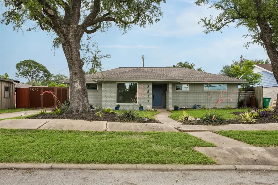 8527 Glenloch Drive, Houston, TX 77061 - #2