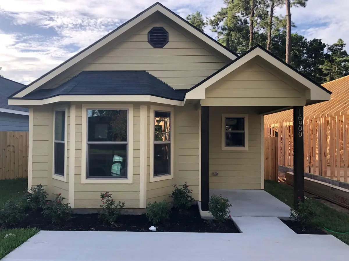 16900 West Juneau, Montgomery, TX 77316 - #1