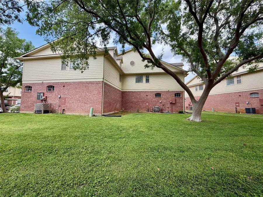 2710 Grants Lake Boulevard #K2, Sugar Land, TX 77479 - #3