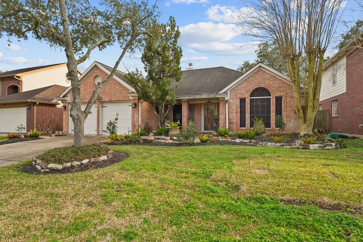 4610 Russett Place S, Pearland, TX 77584 - #1