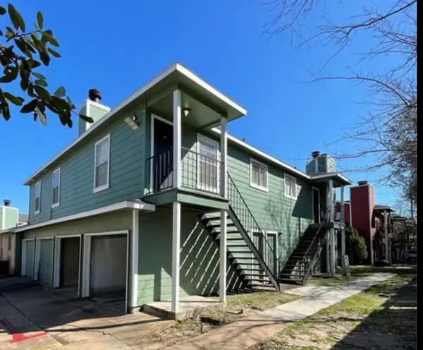 7679 Fallbrook Drive #7679, Houston, TX 77086