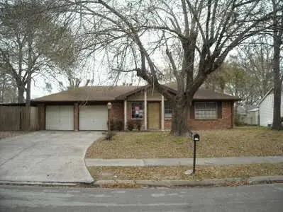 231 Gruss Drive, Houston, TX 77060