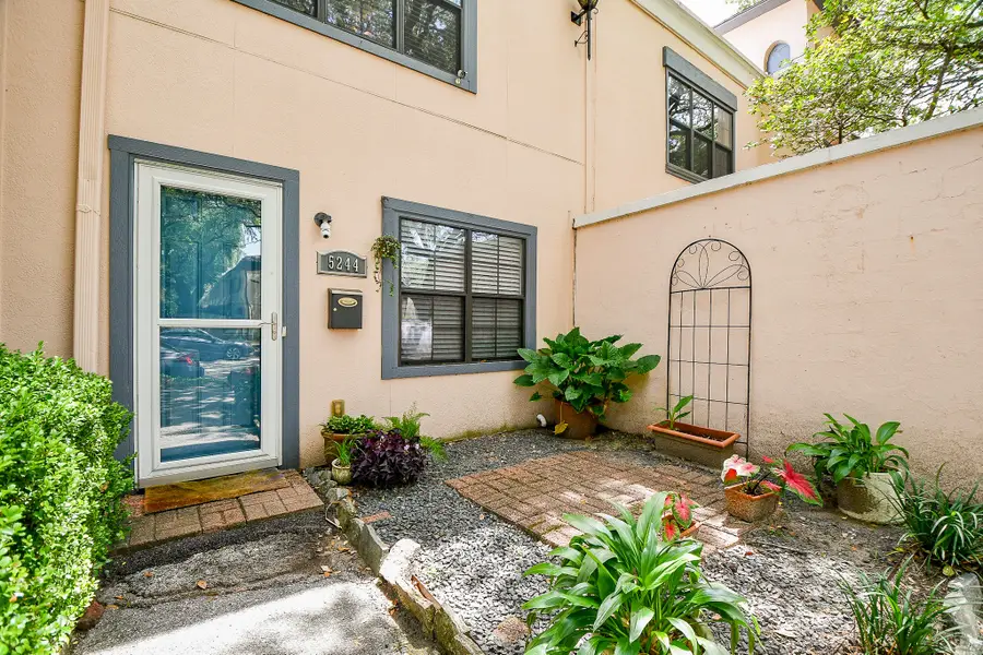 5244 Arboles Drive #6, Houston, TX 77035 - Image #2