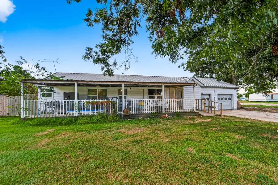 1013 Battlebell Road, Highlands, TX 77562 - Image #2