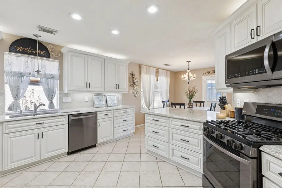 16322 Mango Ridge Court, Humble, TX 77396 - Image #3