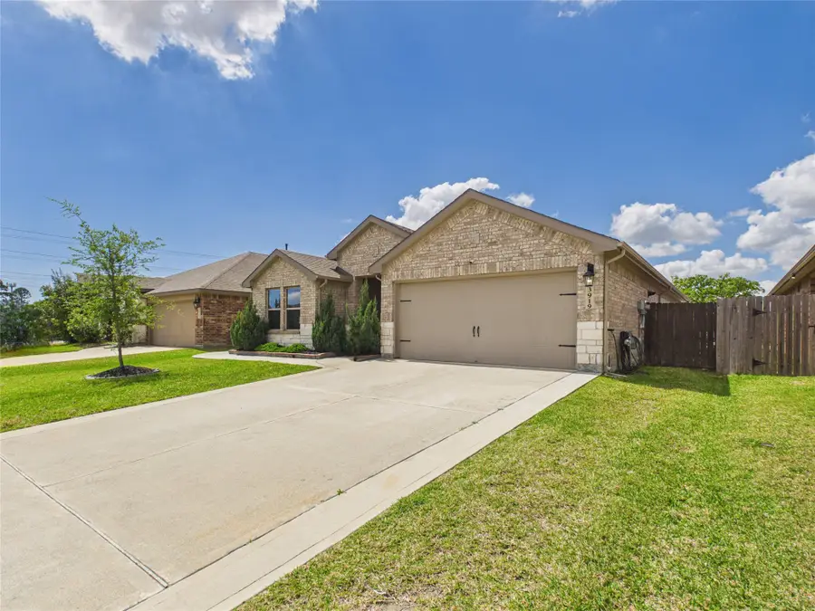 3919 Hawaiian Court, Baytown, TX 77521 - #2