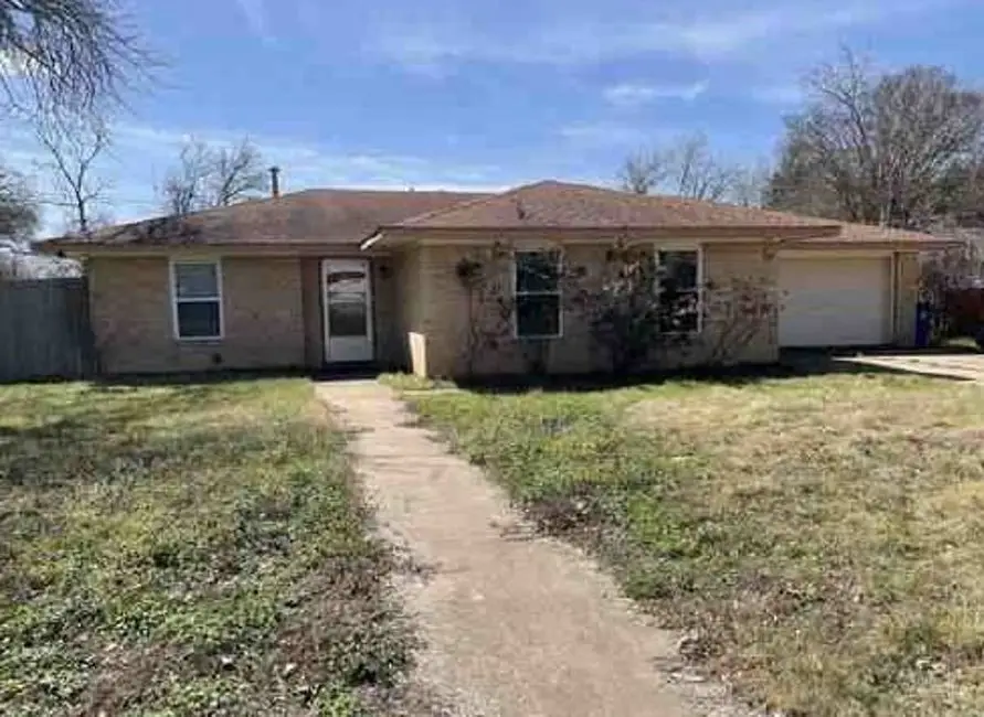 100 Post Oak Lane, Elgin, TX 78621 - #1