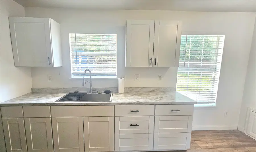 5215 Myrtlewood Street, Houston, TX 77033 - Image #3