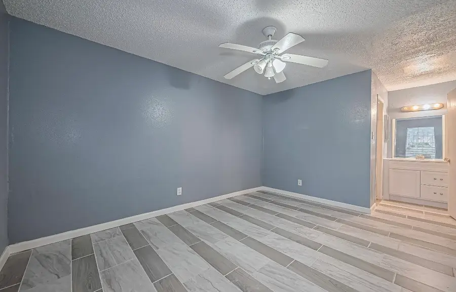 12615 Brookglade Circle #403, Houston, TX 77099 - Image #3