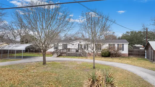 1005 Baumgarten, Schulenburg, TX 78956