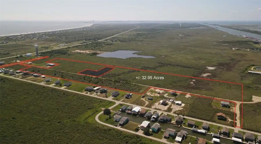1133 E Bay Drive, Port Bolivar, TX 77650 - #3