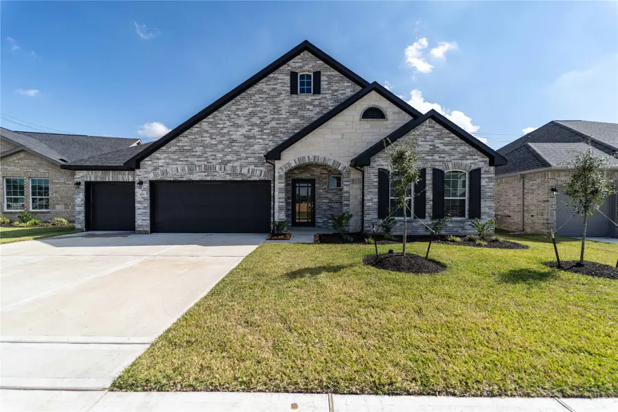 422 Riesling Drive, Alvin, TX 77511 - Image #2