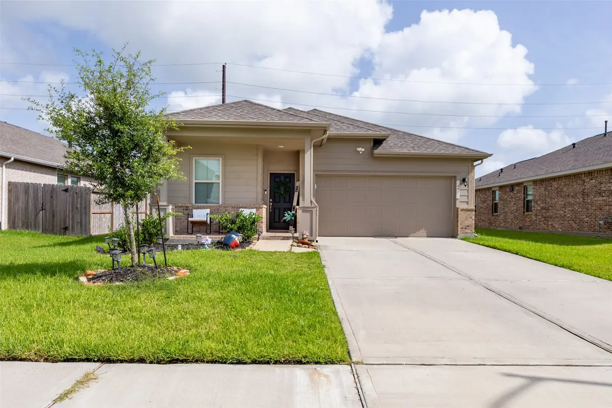 14911 Spring Forest Lane, Baytown, TX 77523 - #1