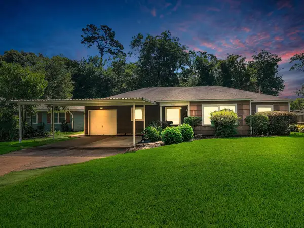 970 Evergreen Lane, Beaumont, TX 77706