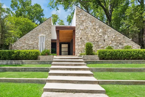 5710 Indian Circle, Houston, TX 77057