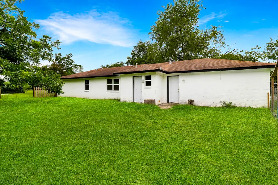 203 E Lance Street, Madisonville, TX 77864 - Image #3