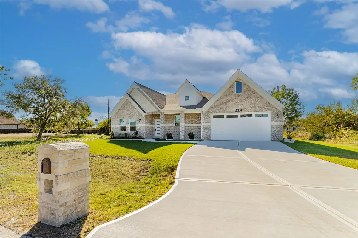 214 Pinedale Avenue, Arcola, TX 77583 - Image #1