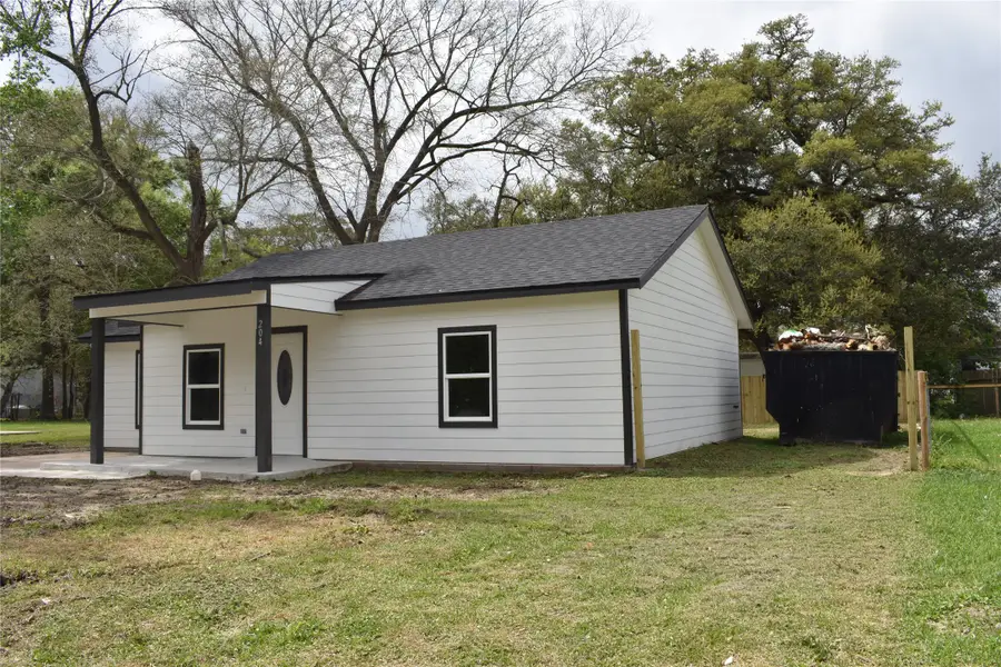204 Texas Street, Daisetta, TX 77533 - #3