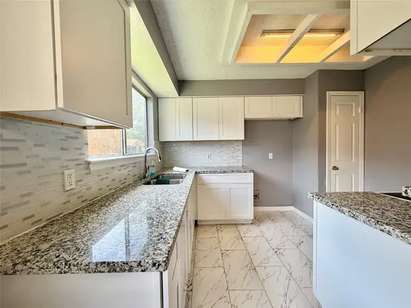 8715 Belle Glen Drive, Houston, TX 77099