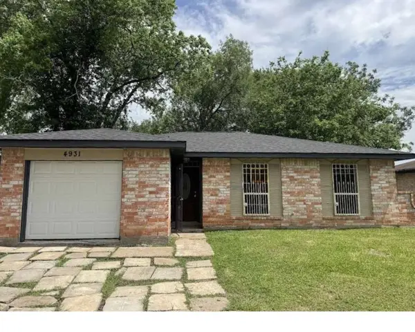 4931 E Ridge Creek Drive, Houston, TX 77053