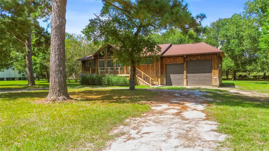 31 Creek Point, Huntsville, TX 77320 - Image #3