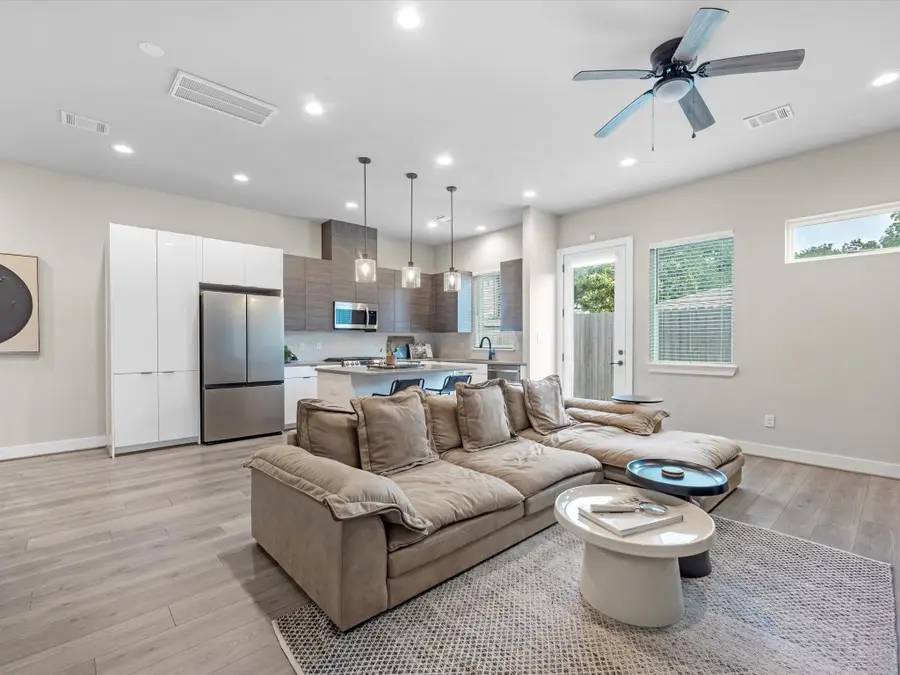 307 Charlock Street, Houston, TX 77022 - Image #3