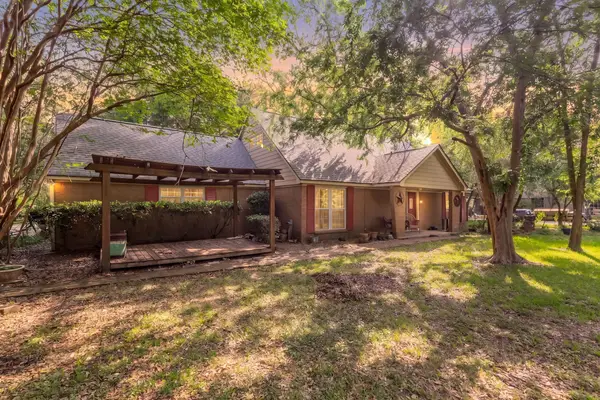 334 Pinehurst Drive, Sour Lake, TX 77659