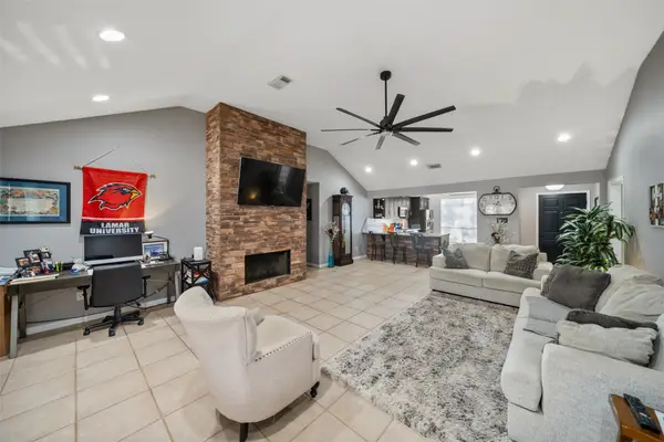 1809 Oak Gate Circle, Pearland, TX 77581