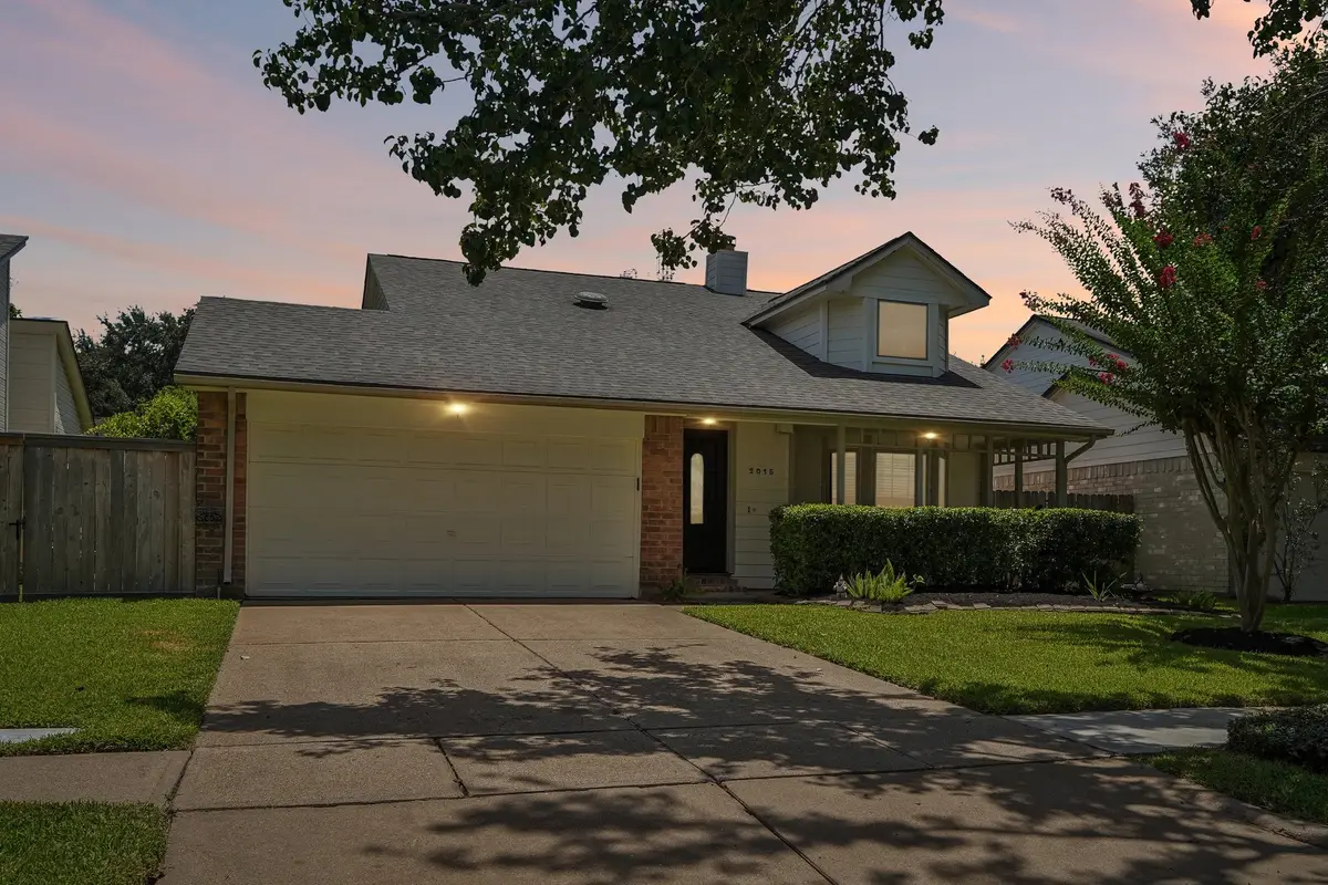2015 Creek Valley Lane, Sugar Land, TX 77478 - #1