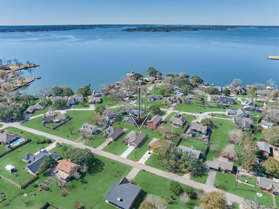 10473 Valley Drive N, Willis, TX 77318 - #2