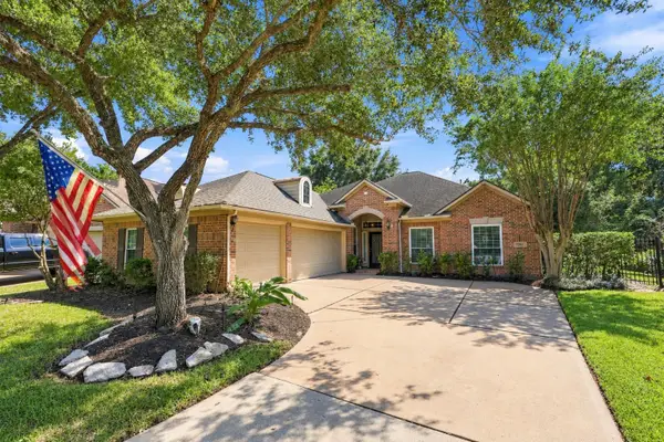 8742 Rippling Water Drive, Sugar Land, TX 77479