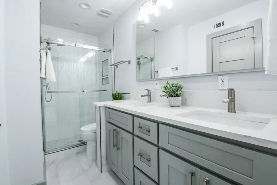 2300 Augusta Drive #28, Houston, TX 77057 - #3