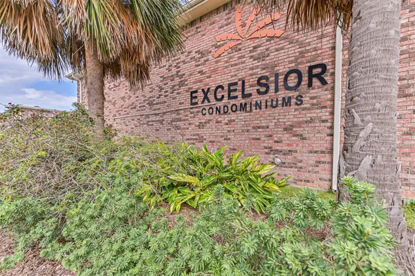 402 Post Office #201, Galveston, TX 77550