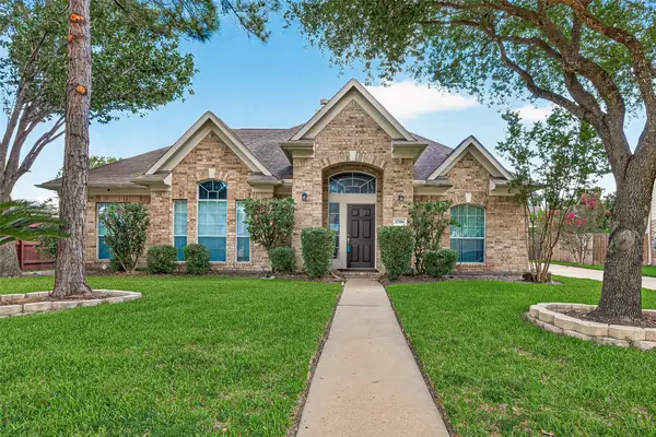 17906 Oakfield Glen Lane, Cypress, TX 77433