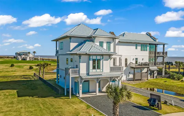 312 Seagrass, Gilchrist, TX 77617