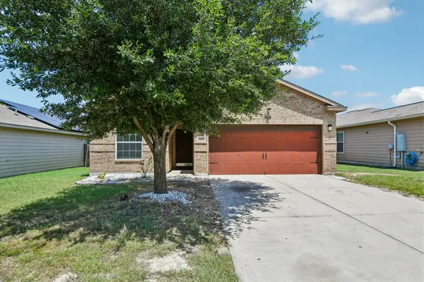 128 Robertson Lane, Jarrell, TX 76537