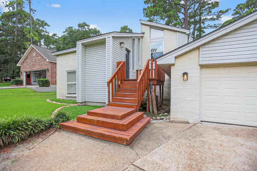 15207 Jamaica Drive, Willis, TX 77318 - #2